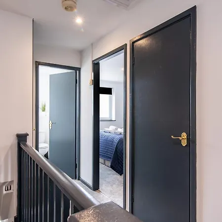 Parking Netflix Tv Sleeps 4 Close To Qmc Nottingham Exterior foto